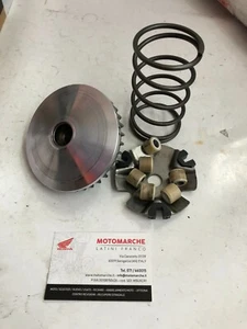 Variatore Puleggia Mobile Honda Vision 50 - 4T Originale  USATO  - Picture 1 of 1