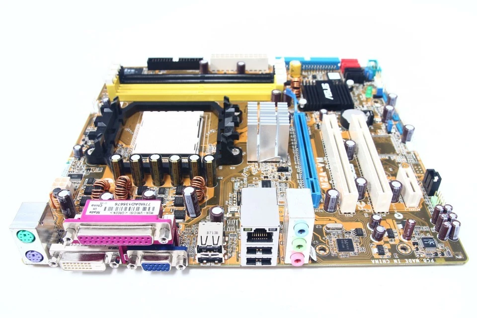 Asus M2A-VM Microatx Desktop PC Motherboard AMD Socket/Socket AM2 Pcie VGA DVI - Image 1 of 1