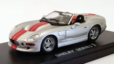 Kyosho 1/43 Scale Model Car 03131SR - Shelby Series 1 - Silver/Red - Imagen 1 de 4