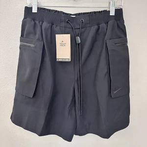 Nike Sportswear Tech Pack Shorts Woven Utility FB7528-010 Black Mens Small $115 - Picture 1 of 7
