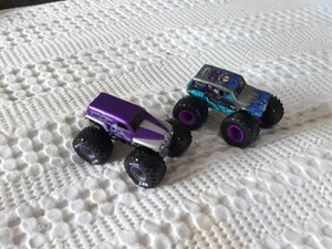 Grave Digger Monster Jam Due Cast Spielzeug Trucks 2 Stück - Bild 1 von 5