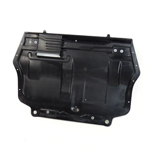 VW Golf 6 VI Audi A3 8P Seat Unterfahrschutz Motor Unterbodenschutz 5K0825901B - Picture 1 of 5