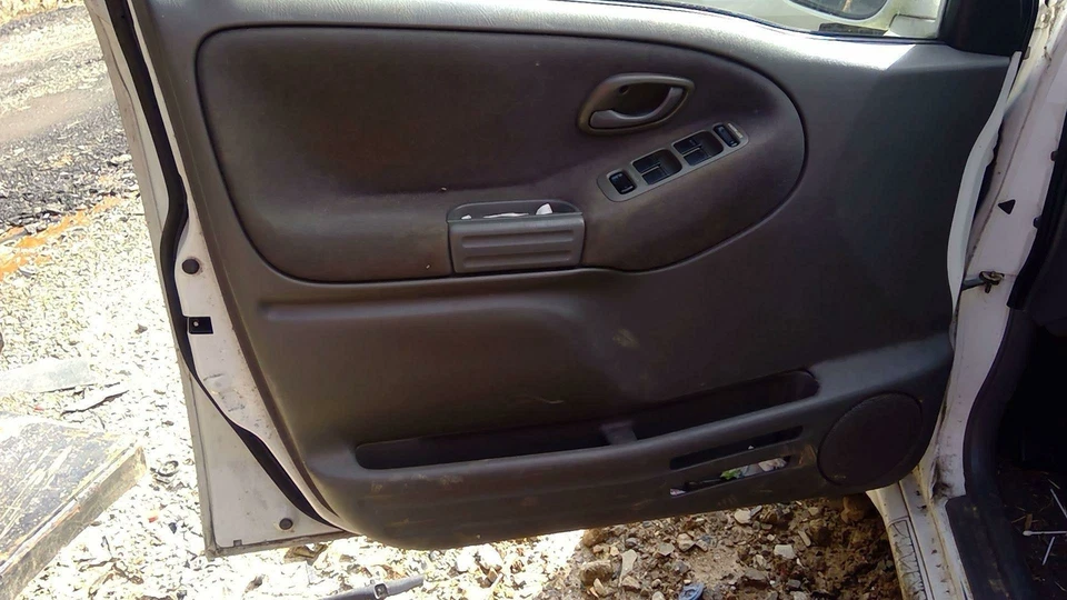 1999 2000 Suzuki Grand Vitara передняя дверная панель левая сторона водителя серая ткань от оригинального производителя - Изображение 1 из 1