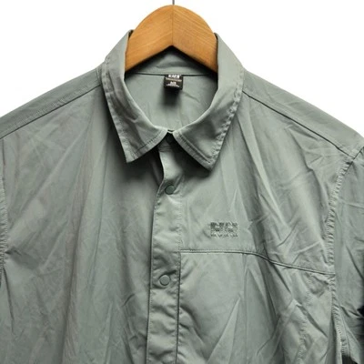 Мужская футболка Helly Hansen размер Large зеленая функциональная уличная на пуговицах S/S б/у в отличном состоянии - Изображение 1 из 4