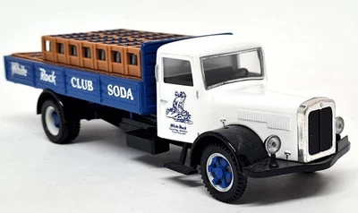 Corgi 1/50 White Soda Truck White Rock 98457 Diecast Model Truck - Image 1 of 4