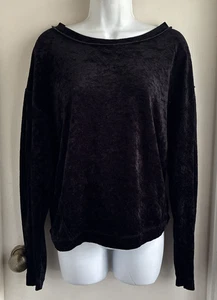Free People We The Free Milan Black Crushed Velvet Top Size  XS Boxy Shirt - Picture 1 of 4