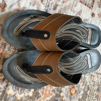 Aerosoft Size 40 (US  9) Sandals.  Black & Brown. Excellent Shape. 2” Heel  - Image 1 of 4