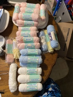 Lote de 20+ Hilos Columbia Minerva Nantuk Bebé Rosa, Azul, Blanco Foto 1 de 4