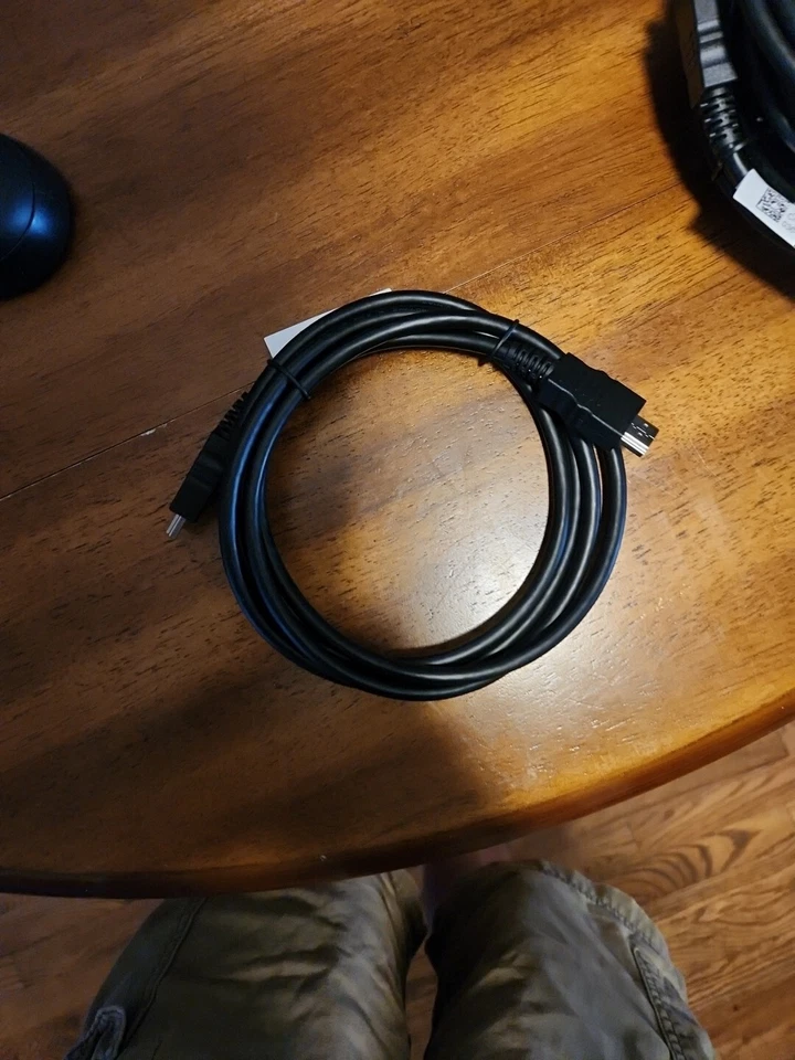 5’ HDMI Male to Male Cables 4K UHD Cord 5Ft M to M - Image 1 of 1