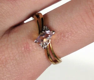 Anillo de oro sobre plata para mujer con piedra de nacimiento de febrero 7 x 3,5 mm con diamante - Imagen 1 de 3