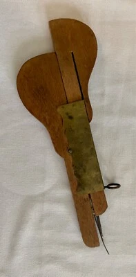 Antique Primitive Scottish Wooden Rug Hooking Shuttle w/Needle - Image 1 of 4