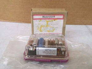 HONEYWELL R7290A1001 PLUG IN UV VERSTÄRKER - Bild 1 von 6