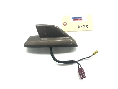 Chevrolet Suburban Tahoe 2015-2020 techo trasero antena aleta de tiburón OEM Foto 1 de 4