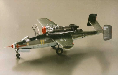 Dragon 1:48 5576: Getto He162A-2 Salamander - Immagine 1 di 2
