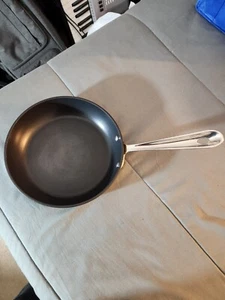 All-Clad Hard Anodized 8-in Skillet - Picture 1 of 6