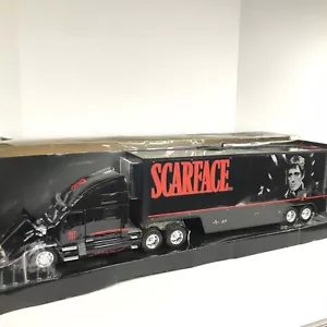 Al Pacino Scarface Baller Haulers Die-Cast Collezione Jada Toys Scala 1:32 - Foto 1 di 12