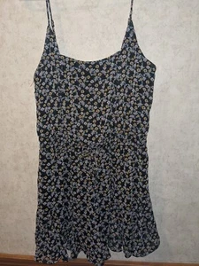 Daytrip Women's Romper size Md Cami Floral - Picture 1 of 6