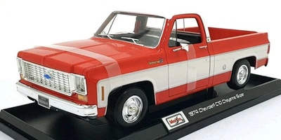Chevrolet C10 Cheyenne Super Truck Maisto escala 1/18 46629 1974 - rojo/blanco Foto 1 de 4