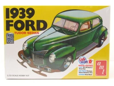 Ford Berlina Street Rod Serie 1939 Kit Modellismo Plastica Auto 1:25 AMT - Immagine 1 di 4