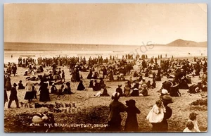K40/ Newport Oregon RPPC Postcard c1910 Nye Beach Crowd 430 - Picture 1 of 2