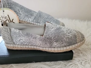 The Sak Shoes Womens 8 Snakeskin Print Slip On Espadrille Loafer Flats Grey/Tan - Picture 1 of 6