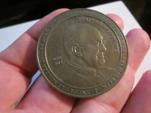 VINTAGE POPE MEDALLION - BBA-33A - Picture 1 of 2