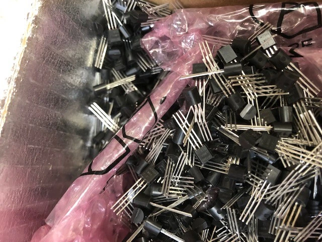 5 x LM60CIZ/NOPB LM60CIZ LM60 ORIGINAL TEXAS 2.7V TO92 Temperature Sensors UKSTK - Image 1 of 2