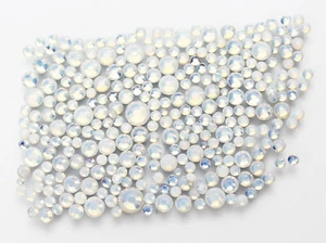 Straßsteine white Opal 6 Größen der absolute Blickfang - Picture 1 of 2