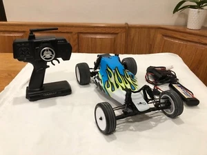 Vintage Thunder Tiger Phoenix BX II RC Buggy 2WD with Remote & Charger - Picture 1 of 13
