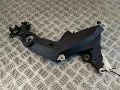Colgador de reposapiés izquierdo Ducati Multistrada 1200 S L/H Foto 1 de 4