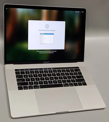 Apple MacBook Pro 15" 2019 i7-9750H @ 2,60 GHz 16 GB DDR4 RAM 512 GB SSD Sequoia Foto 1 de 4