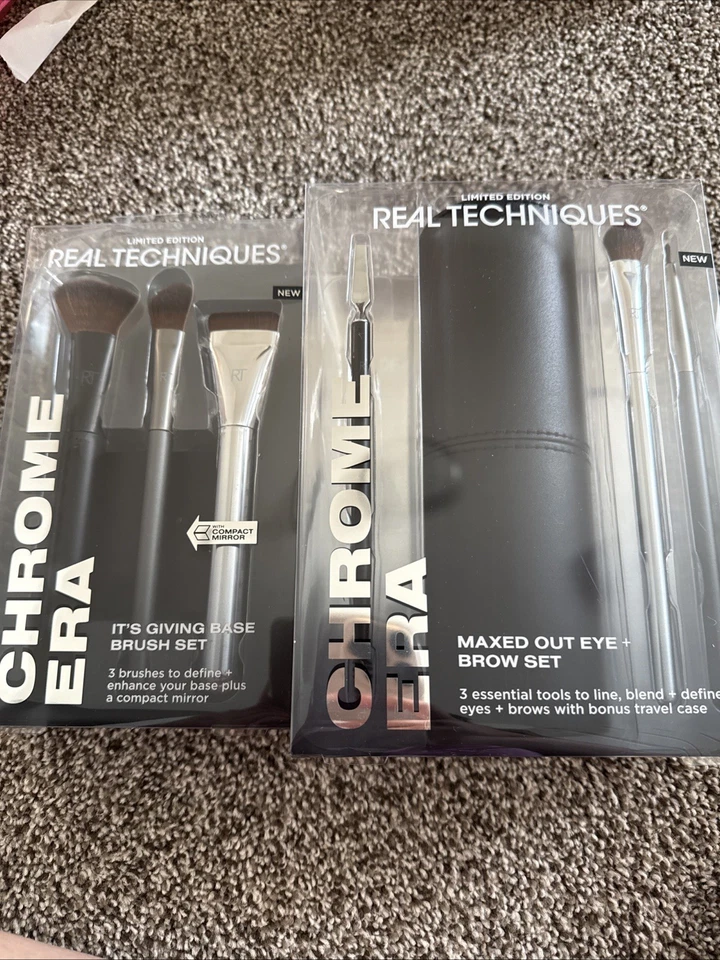 Real Techniques Makeup Brush Set - Image 1 of 1