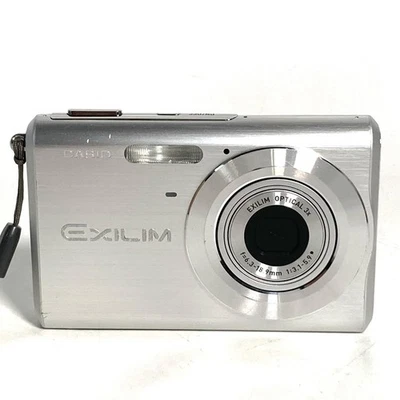 Casio EXILIM ZOOM EX-Z60 6.0MP Digital Camera Silver With Battery - Image 1 of 4