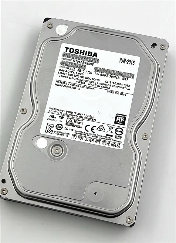 Unidad de escritorio interna Toshiba DT01ABA100V 1 TB, interna, 5700 rpm 3,5 pulgadas Foto 1 de 1