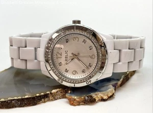 Women's Relic Silver Tone Stainless-Steel White Wristwatch, 52.2g - Picture 1 of 4