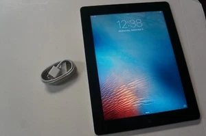 Apple iPad 3 A1416 3RD Generation 16GB WiFi 9.7" FREE BUNDLE & SHIPPING - Picture 1 of 3
