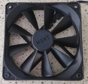 Ventilateurs de boîtier PC NZXT 120mm RF-AF12C-RB 12VDC 192042 9 lames roulement de fusil - Photo 1/3