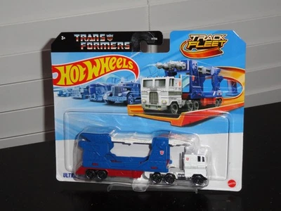 HOT WHEELS 2025 TRACK FLEET TRANSFORMERS ULTRA MAGNUS DIECAST HAULER - Image 1 of 4