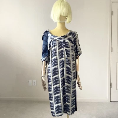 Dries Van Noten Stylish Gray and Black Patterned Dress SZ 4 - Image 1 of 4