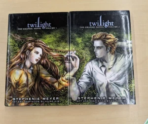Twilight: The Graphic Novel Vol 1 & 2 Hardcover Set Stephenie Meyer - Picture 1 of 9