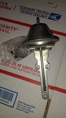 NOS GM Chevy Hei Pontiac 455 400 Distributor Vacuum Advance  Made In USA - Image 1 of 3