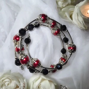 Bracelet Coil Wire Beaded Black Red Silver Tone Adjusts (JB2) - Picture 1 of 6