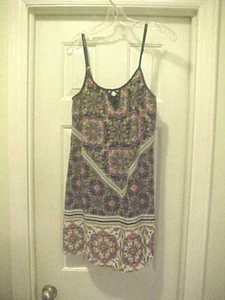 Ärmelloses Damenkleid Größe S mehrfarbig Blumenmuster von Pailletten Herzen - Bild 1 von 9