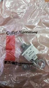 LOT OF 3 PCS. EATON CUTLER HAMMER MS24523-23 8500K4 Switch Toggle - Picture 1 of 1