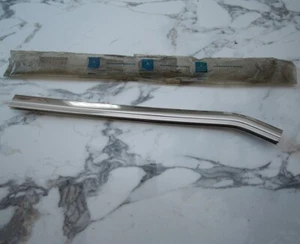 NOS Genuine Mercedes-Benz 450SLC W107 Rear Window Trim 1076730930 - Picture 1 of 6