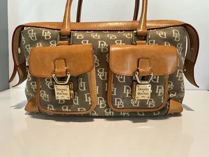 Dooney And Bourke 2 Taschen Signatur Monogramm Stoff Leder Umhängetasche Handtasche - Bild 1 von 10