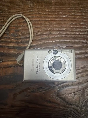 Cámara digital Canon PowerShot SD600 ELPH solo para piezas sin cargador ni batería Foto 1 de 2