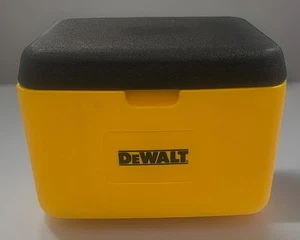 Vintage DeWalt Tools gelb und schwarz Kühlbox Brotdose 11"x9"x8" Box isoliert Mittagessen - Bild 1 von 6