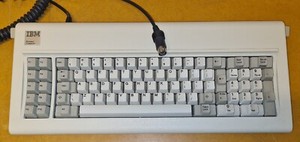 IBM PC XT Keyboard Model F 1801449 - original, working.