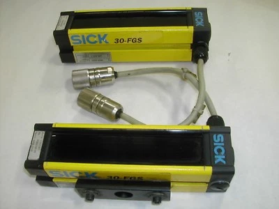 JUEGO CORTINA LUZ INVITADO RECEPTOR SICK 30 FGS FGSS150-23 + FGSE150-23 USADO H7 Foto 1 de 4
